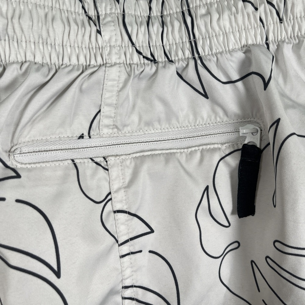 Nike Shorts SB Skateboarding Men L White Woven Floral 6" Cargo 90s CI7353 - Picture 4 of 8
